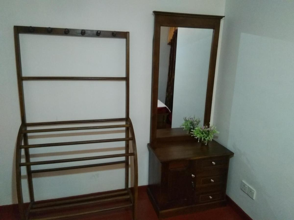 Avon Field Homestay