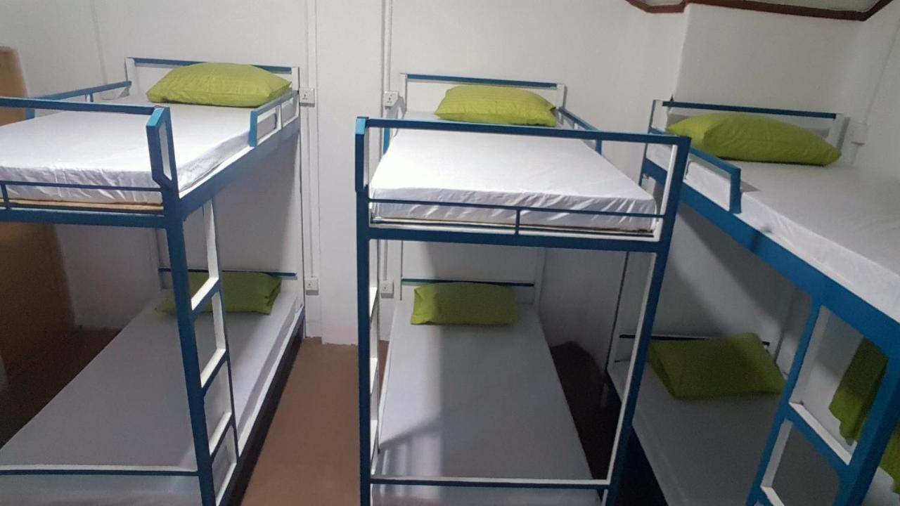 Hostel Leisure Nest *