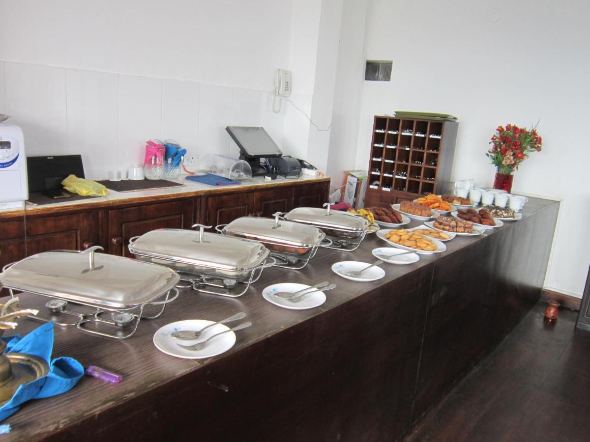 Blue Meadows Nuwaraeliya Hotel