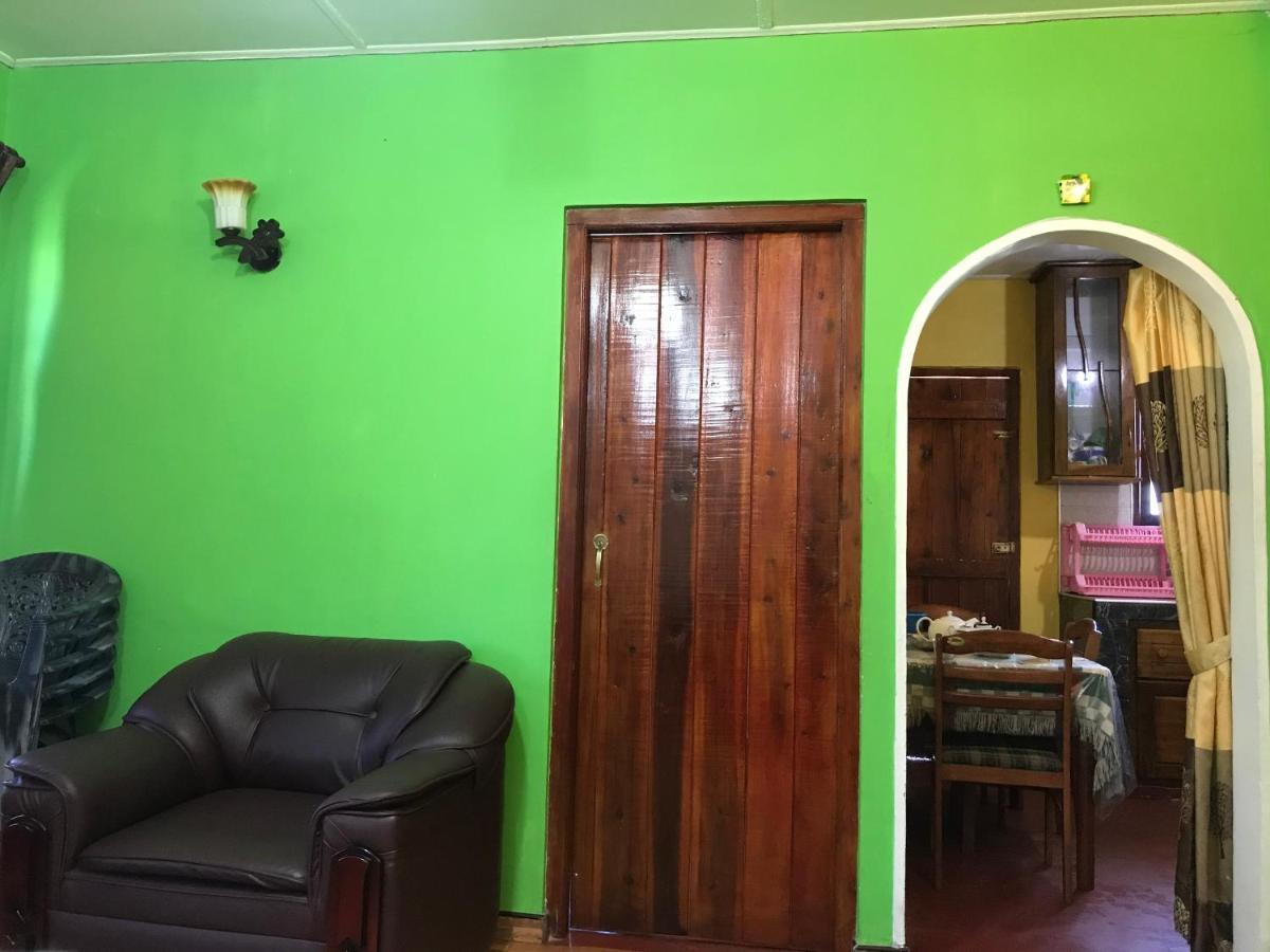 Brother's Hoods Guests Guest house
