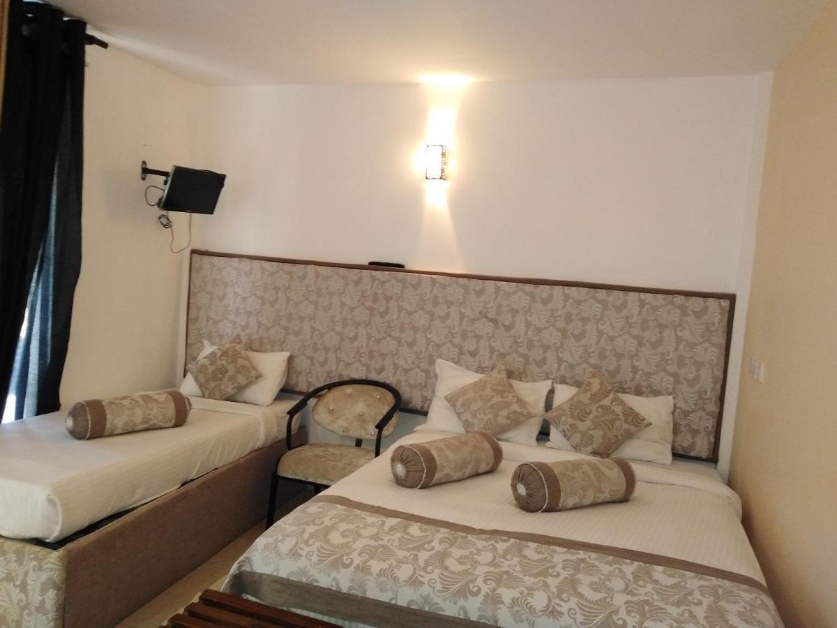 Hotel Rest Master Luxury Bunglaw 2*